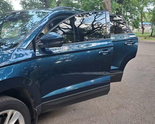 Синій Шкода Karoq, об'ємом двигуна 1.4 л та пробігом 50 тис. км за 27000 $, фото 3 на Automoto.ua