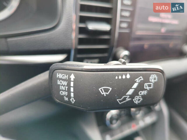 Синий Шкода Karoq, объемом двигателя 1.4 л и пробегом 51 тыс. км за 22750 $, фото 19 на Automoto.ua