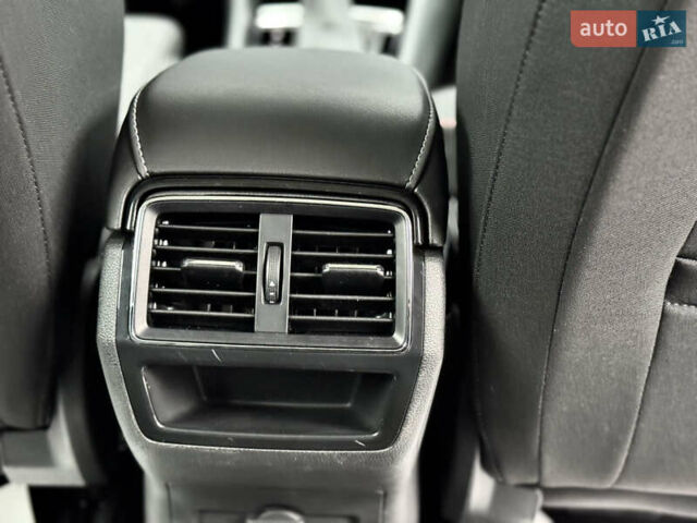 Синий Шкода Karoq, объемом двигателя 1.4 л и пробегом 19 тыс. км за 23999 $, фото 28 на Automoto.ua