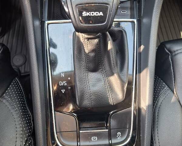 Синій Шкода Karoq, об'ємом двигуна 1.4 л та пробігом 50 тис. км за 27000 $, фото 31 на Automoto.ua