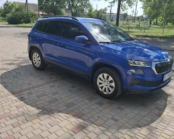 Синий Шкода Karoq, объемом двигателя 1.97 л и пробегом 29 тыс. км за 27000 $, фото 2 на Automoto.ua