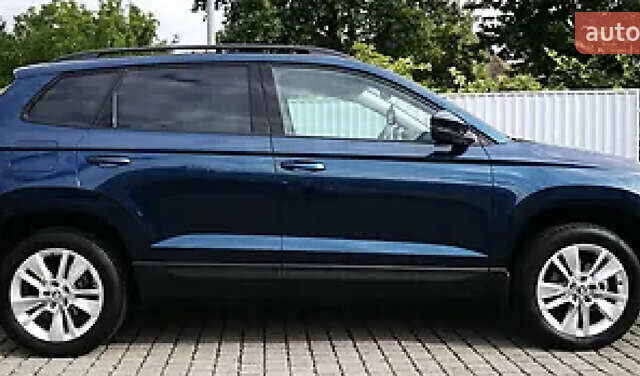 Синий Шкода Karoq, объемом двигателя 1.4 л и пробегом 33 тыс. км за 27500 $, фото 1 на Automoto.ua