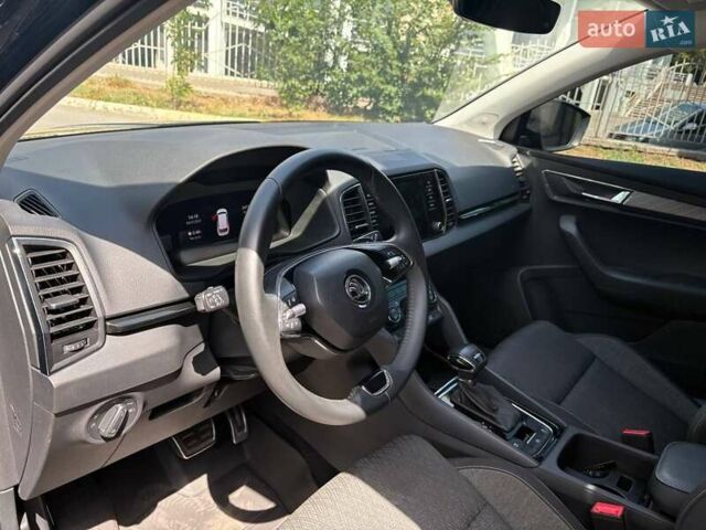 Синий Шкода Karoq, объемом двигателя 1.4 л и пробегом 24 тыс. км за 26400 $, фото 22 на Automoto.ua