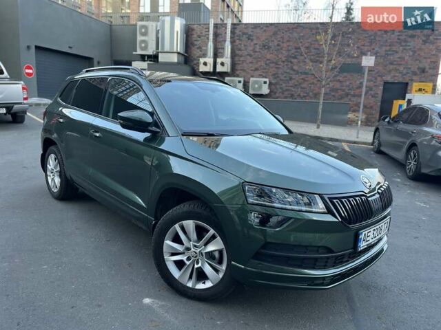 Зелений Шкода Karoq, об'ємом двигуна 1.4 л та пробігом 45 тис. км за 22500 $, фото 5 на Automoto.ua