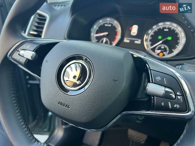 Зелений Шкода Karoq, об'ємом двигуна 1.4 л та пробігом 45 тис. км за 22500 $, фото 12 на Automoto.ua
