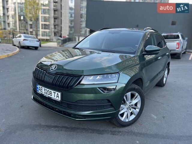 Зелений Шкода Karoq, об'ємом двигуна 1.4 л та пробігом 45 тис. км за 22500 $, фото 1 на Automoto.ua