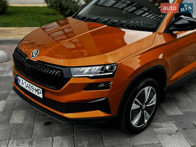 Оранжевый Шкода Karoq, объемом двигателя 1.4 л и пробегом 8 тыс. км за 25999 $, фото 2 на Automoto.ua