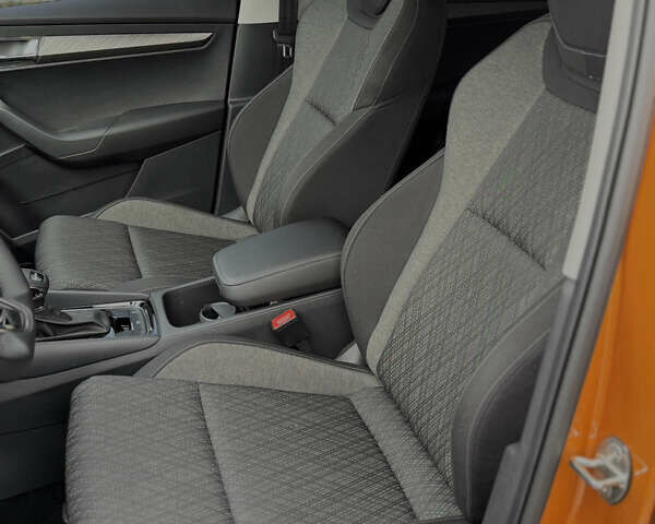 Оранжевый Шкода Karoq, объемом двигателя 1.4 л и пробегом 9 тыс. км за 28300 $, фото 24 на Automoto.ua