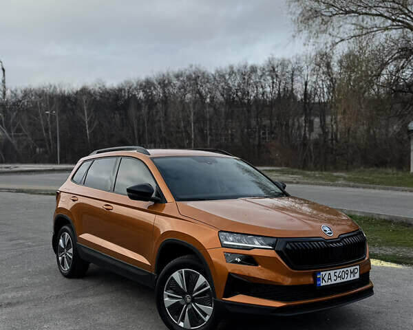 Оранжевый Шкода Karoq, объемом двигателя 1.4 л и пробегом 9 тыс. км за 28300 $, фото 1 на Automoto.ua