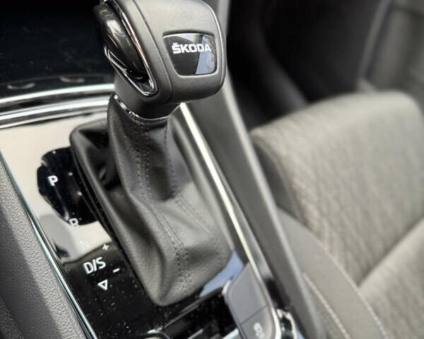 Оранжевый Шкода Karoq, объемом двигателя 1.4 л и пробегом 9 тыс. км за 28300 $, фото 53 на Automoto.ua