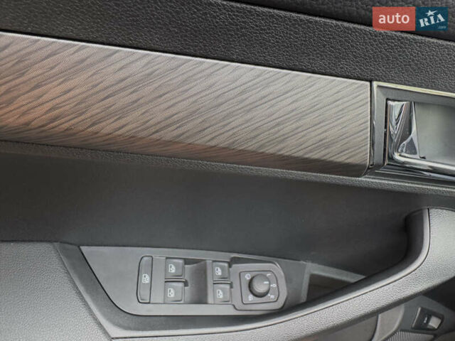 Оранжевый Шкода Karoq, объемом двигателя 1.4 л и пробегом 9 тыс. км за 28300 $, фото 56 на Automoto.ua