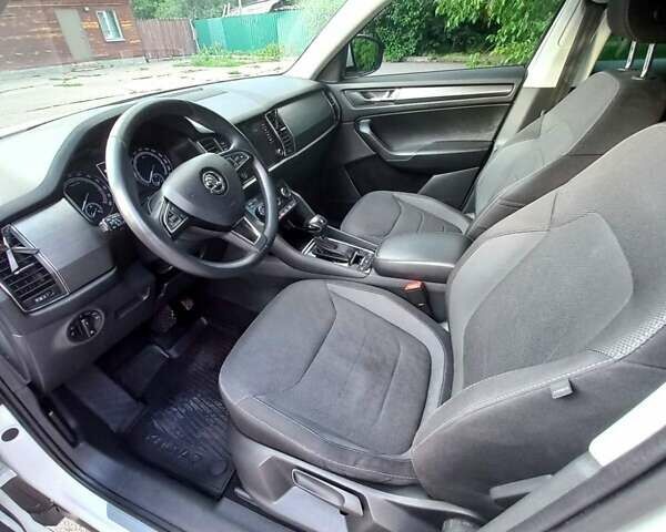 Белый Шкода Kodiaq, объемом двигателя 2 л и пробегом 241 тыс. км за 21900 $, фото 26 на Automoto.ua