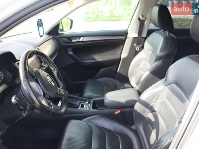 Белый Шкода Kodiaq, объемом двигателя 2 л и пробегом 228 тыс. км за 26200 $, фото 22 на Automoto.ua