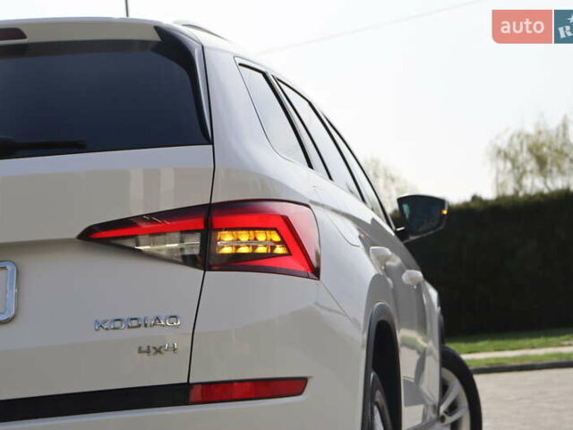 Белый Шкода Kodiaq, объемом двигателя 2 л и пробегом 228 тыс. км за 26200 $, фото 10 на Automoto.ua