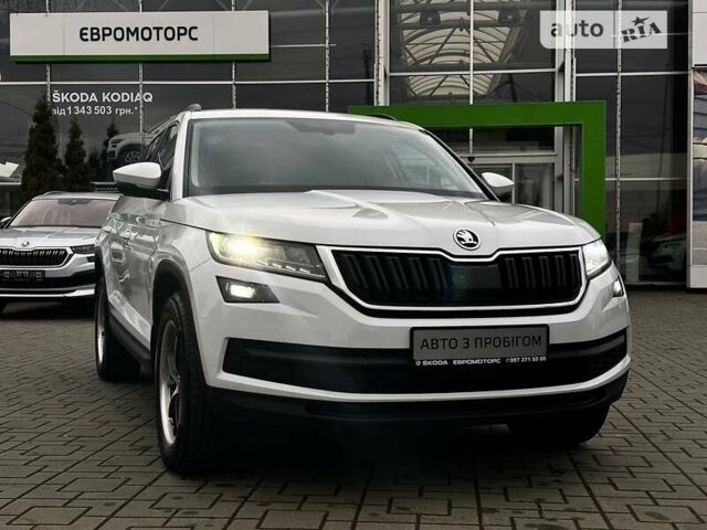 Белый Шкода Kodiaq, объемом двигателя 1.97 л и пробегом 152 тыс. км за 26500 $, фото 6 на Automoto.ua