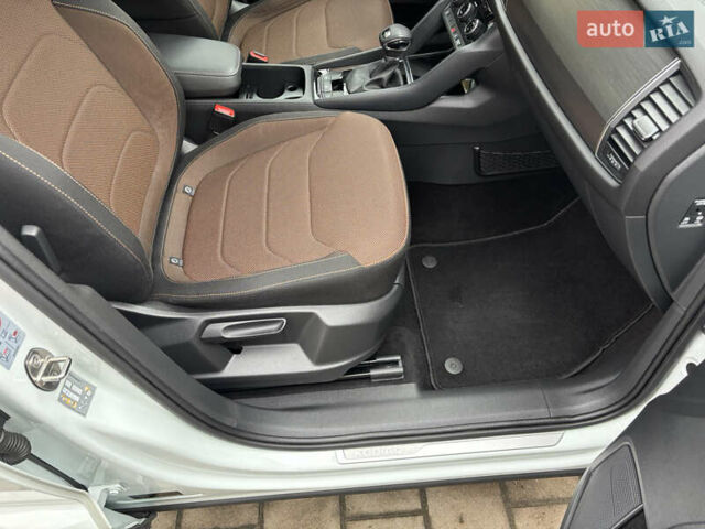 Білий Шкода Kodiaq, об'ємом двигуна 2 л та пробігом 240 тис. км за 21950 $, фото 18 на Automoto.ua