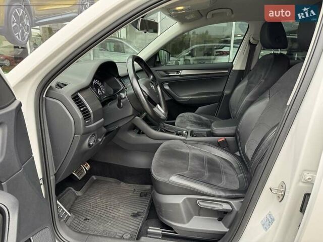Шкода Kodiaq 2017 в Киеве на Automoto.ua Белый Шкода Kodiaq, объемом двигателя 1.98 л и пробегом 213 тыс. км за 19950 $, фото 12 на Automoto.ua