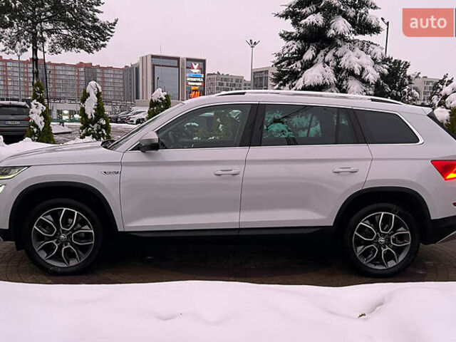 Белый Шкода Kodiaq, объемом двигателя 1.97 л и пробегом 147 тыс. км за 26900 $, фото 3 на Automoto.ua