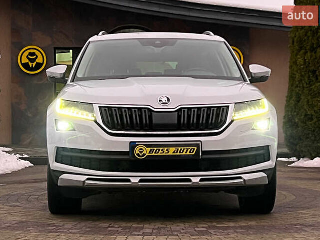 Белый Шкода Kodiaq, объемом двигателя 1.97 л и пробегом 147 тыс. км за 26900 $, фото 1 на Automoto.ua