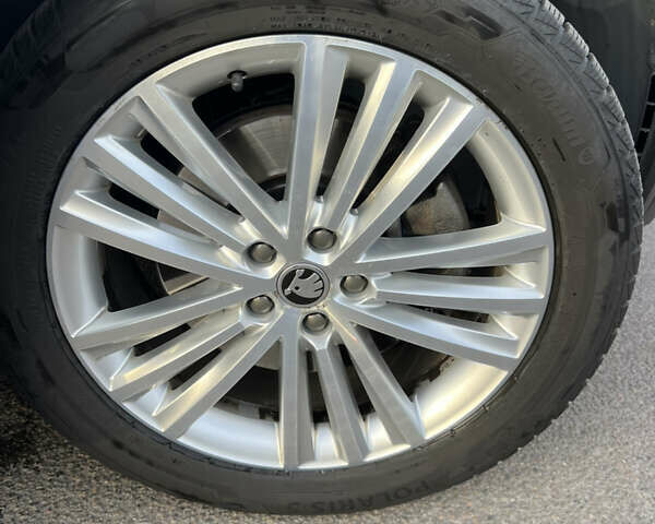 Белый Шкода Kodiaq, объемом двигателя 2 л и пробегом 141 тыс. км за 26200 $, фото 28 на Automoto.ua