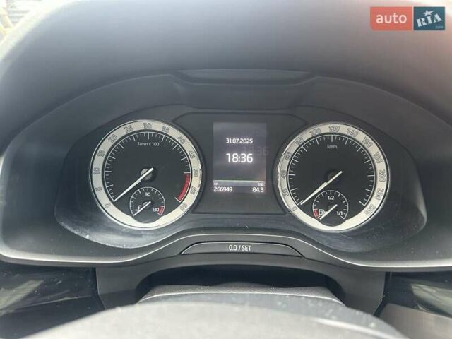 Білий Шкода Kodiaq, об'ємом двигуна 1.97 л та пробігом 277 тис. км за 27000 $, фото 10 на Automoto.ua