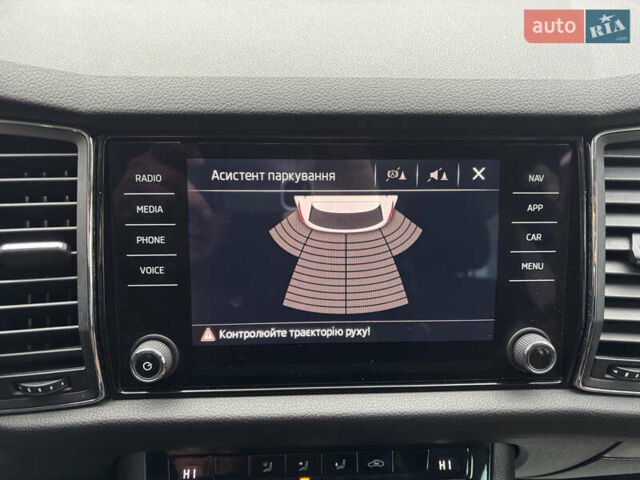 Білий Шкода Kodiaq, об'ємом двигуна 2 л та пробігом 240 тис. км за 21950 $, фото 26 на Automoto.ua