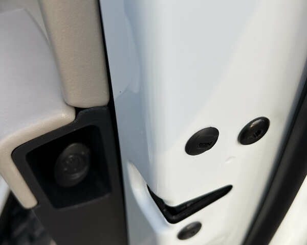 Белый Шкода Kodiaq, объемом двигателя 2 л и пробегом 141 тыс. км за 26200 $, фото 32 на Automoto.ua