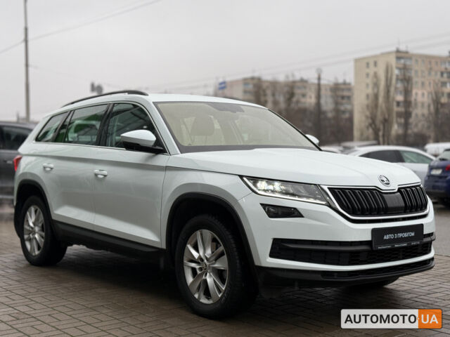 Белый Шкода Kodiaq, объемом двигателя 2 л и пробегом 174 тыс. км за 24100 $, фото 8 на Automoto.ua