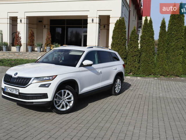 Белый Шкода Kodiaq, объемом двигателя 2 л и пробегом 228 тыс. км за 26200 $, фото 3 на Automoto.ua