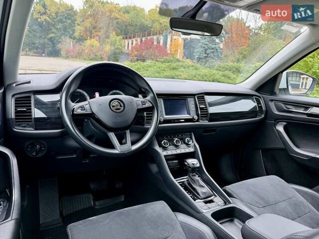 Білий Шкода Kodiaq, об'ємом двигуна 1.98 л та пробігом 125 тис. км за 23800 $, фото 15 на Automoto.ua