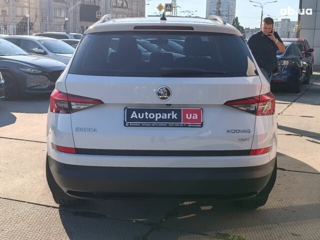 Белый Шкода Kodiaq, объемом двигателя 2 л и пробегом 125 тыс. км за 29790 $, фото 7 на Automoto.ua