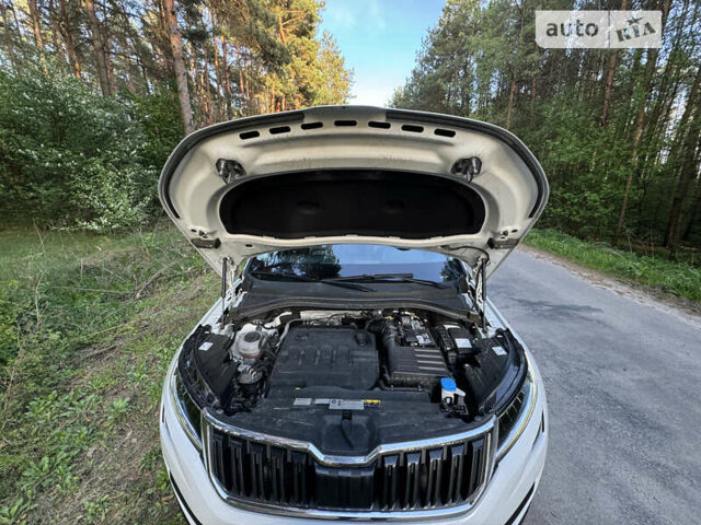 Білий Шкода Kodiaq, об'ємом двигуна 2 л та пробігом 160 тис. км за 28000 $, фото 12 на Automoto.ua