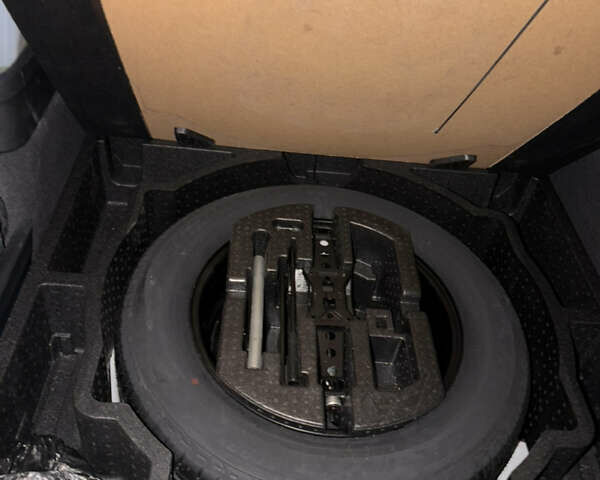 Белый Шкода Kodiaq, объемом двигателя 1.97 л и пробегом 198 тыс. км за 27000 $, фото 13 на Automoto.ua