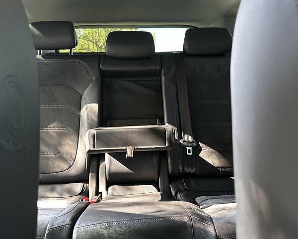 Белый Шкода Kodiaq, объемом двигателя 1.98 л и пробегом 207 тыс. км за 24000 $, фото 9 на Automoto.ua