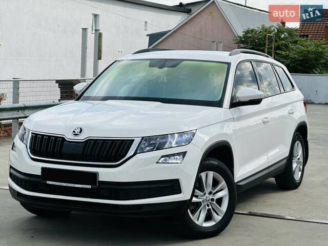 Белый Шкода Kodiaq, объемом двигателя 1.98 л и пробегом 250 тыс. км за 19500 $, фото 3 на Automoto.ua