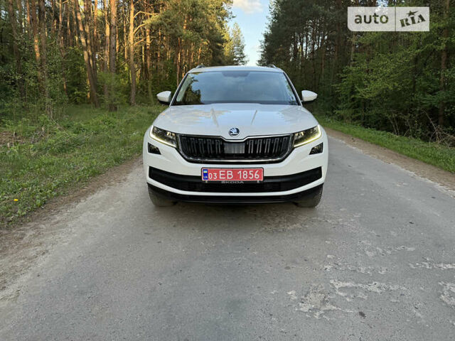 Белый Шкода Kodiaq, объемом двигателя 2 л и пробегом 160 тыс. км за 28500 $, фото 1 на Automoto.ua