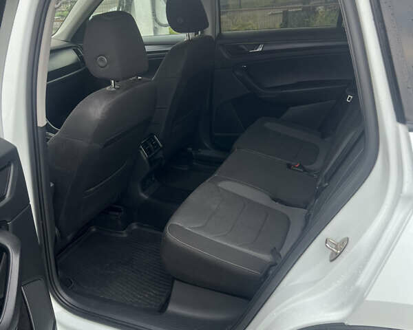 Білий Шкода Kodiaq, об'ємом двигуна 1.97 л та пробігом 239 тис. км за 23500 $, фото 11 на Automoto.ua