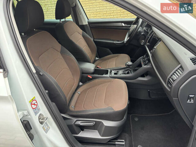Білий Шкода Kodiaq, об'ємом двигуна 2 л та пробігом 240 тис. км за 21950 $, фото 19 на Automoto.ua