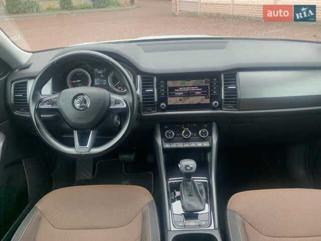 Белый Шкода Kodiaq, объемом двигателя 2 л и пробегом 244 тыс. км за 21950 $, фото 27 на Automoto.ua