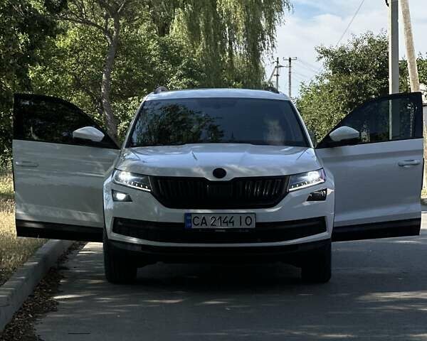 Белый Шкода Kodiaq, объемом двигателя 1.98 л и пробегом 207 тыс. км за 24000 $, фото 3 на Automoto.ua