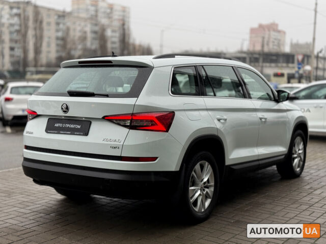 Белый Шкода Kodiaq, объемом двигателя 2 л и пробегом 174 тыс. км за 24100 $, фото 7 на Automoto.ua