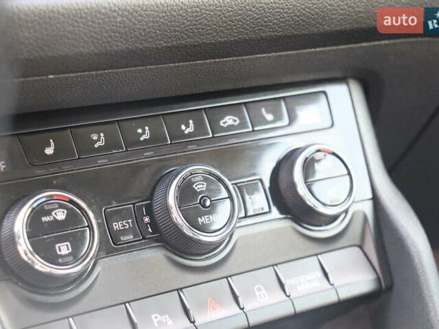 Белый Шкода Kodiaq, объемом двигателя 2 л и пробегом 228 тыс. км за 26200 $, фото 25 на Automoto.ua