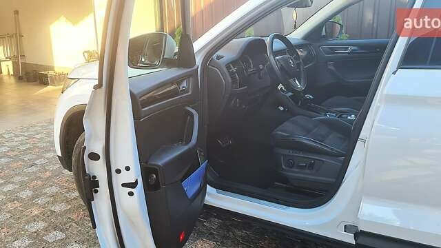 Белый Шкода Kodiaq, объемом двигателя 1.97 л и пробегом 125 тыс. км за 29000 $, фото 10 на Automoto.ua