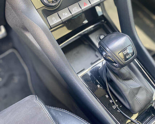 Белый Шкода Kodiaq, объемом двигателя 1.97 л и пробегом 270 тыс. км за 27000 $, фото 9 на Automoto.ua