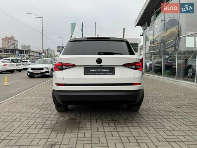 Шкода Kodiaq 2017 в Киеве на Automoto.ua Белый Шкода Kodiaq, объемом двигателя 1.98 л и пробегом 213 тыс. км за 19950 $, фото 6 на Automoto.ua