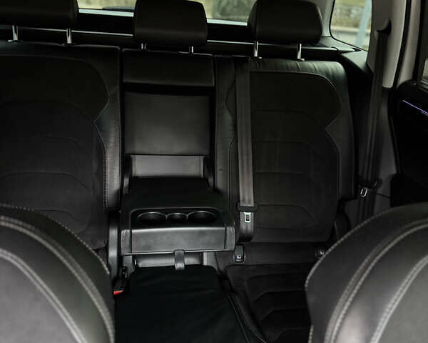 Белый Шкода Kodiaq, объемом двигателя 1.97 л и пробегом 184 тыс. км за 25900 $, фото 31 на Automoto.ua