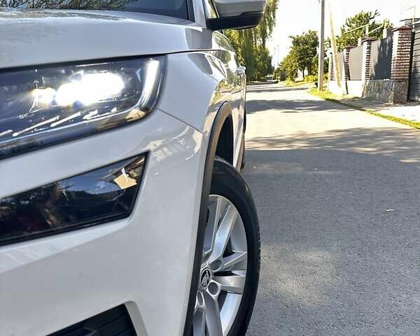 Белый Шкода Kodiaq, объемом двигателя 1.98 л и пробегом 207 тыс. км за 24000 $, фото 8 на Automoto.ua