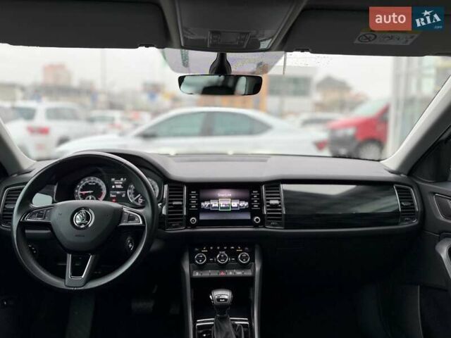 Белый Шкода Kodiaq, объемом двигателя 1.97 л и пробегом 174 тыс. км за 24100 $, фото 15 на Automoto.ua