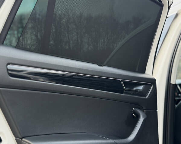 Белый Шкода Kodiaq, объемом двигателя 1.97 л и пробегом 184 тыс. км за 25900 $, фото 34 на Automoto.ua