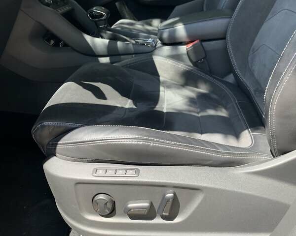 Белый Шкода Kodiaq, объемом двигателя 1.98 л и пробегом 140 тыс. км за 28700 $, фото 28 на Automoto.ua